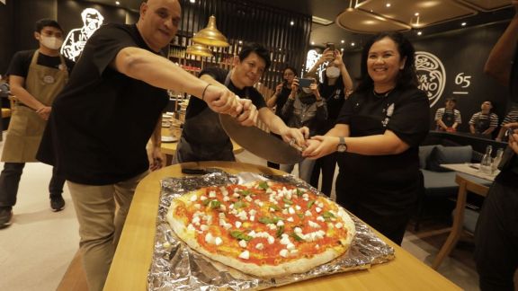 Sambut Liburan, Pizza Marzano Kota Kasablanka Buka Kembali Hadirkan Menu Istimewa 'Holiday Wonderland', Wajib Dicoba!