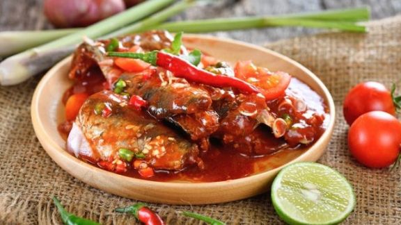 Resep Makarel Saus Padang, Praktis, Bisa Pake Sarden Kalengan