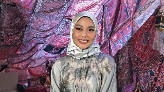 Dapat Hidayah untuk Hijrah, Dara Arafah Bagikan Tips Kenakan Hijab yang Nyaman dan Stylist