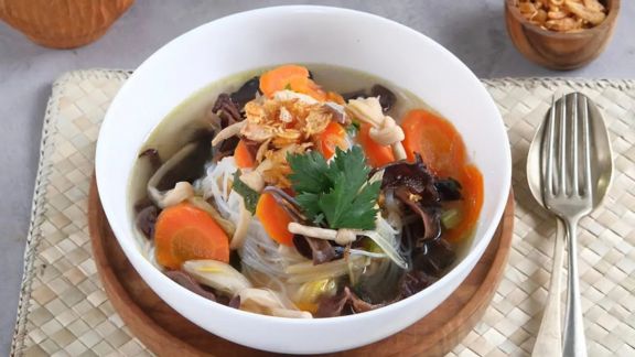 Cocok untuk Makanan saat Demam, Ini Resep Sup Kimlo yang Gurih dan Nikmat Banget! Isiannya Bikin Ngiler...