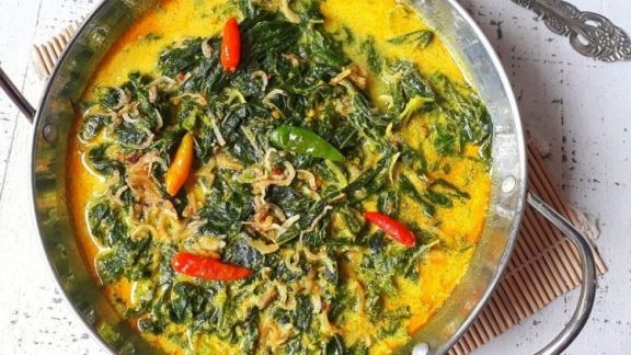Resep Sayur Santan Daun Pepaya, Gurih, Enggak Pahit, Menggiurkan
