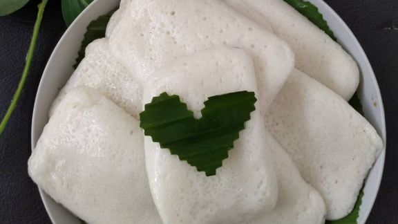 Resep Kue Apem Putih Kukus Lembut, Makin Sedap Dicocol Pakai Saus Gula Merah