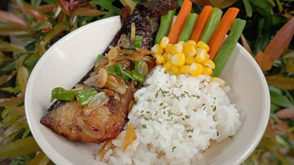 Trik Bikin Lele Goreng Kecap Anti Amis, Buatnya Gampang Moms!