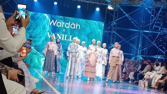 Wardah Gaet 3 Desainer Modest Wear Hadirkan 4 Look Makeup di Ajang Spotlight Indonesia 'Celebrating Diversity'