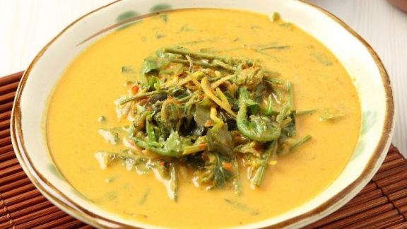 Resep Gulai Pakis Tahu, Lebih Enak dari Gulai Singkong