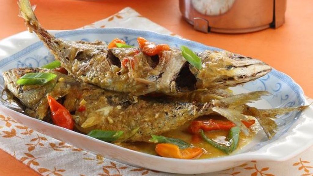 5 Resep Masakan Berbahan Dasar Ikan yang Gampang Dibikin, Suami Dijamin Nambah Moms!