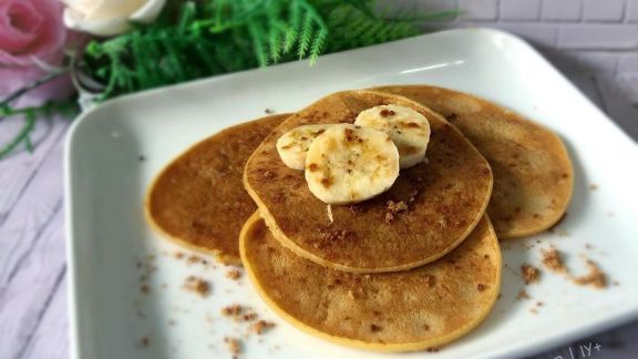 Trik Bikin Pancake Pisang Gula Aren, Empuk, Legit, Aromanya Bikin Perut Keroncongan