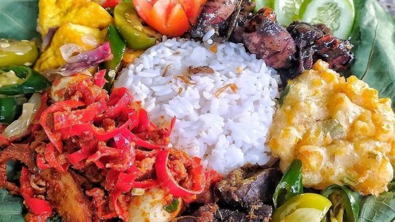 Resep Nasi Jamblang Khas Cirebon, Makin Sedap Disantap dengan Semur Ati