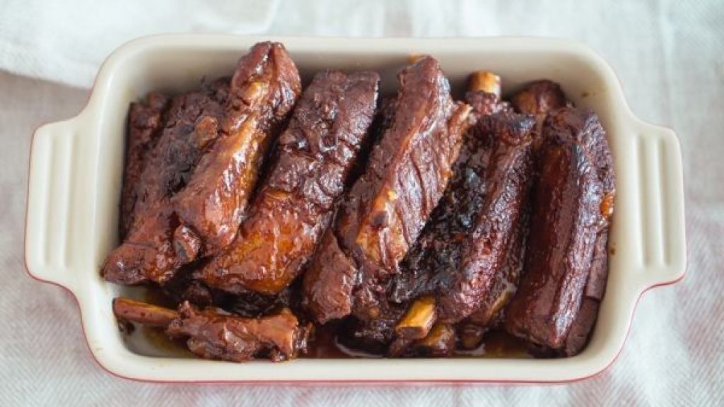 Resep Iga Babi Kecap, Dagingnya Empuk, Meresep Bumbunya