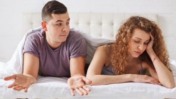 Jangan Marah Dulu! Ini 4 Alasan Pasangan Jadi Sulit Terbuka, Yuk Coba Pahami