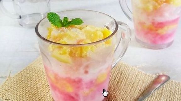 Hawa Makin Panas, Yuk Simak Cara Bikin Es Tape Cocopandan Super Nyegerin