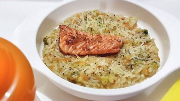 Resep MPASI Salmon Risotto, Sehat, Lezat, Mudah Buatnya