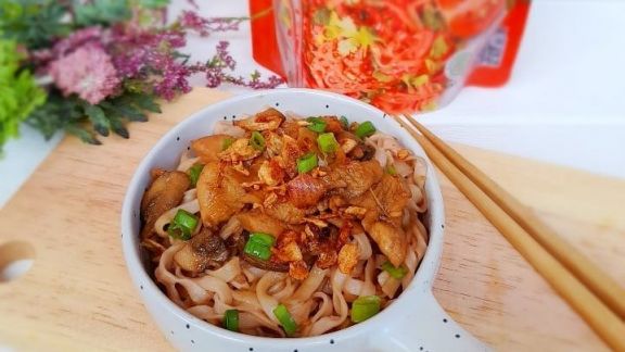 Cara Bikin Bakmi Ayam Jamur versi MPASI, Manis Gurihnya Bikin Ketagihan