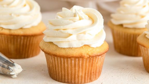 Resep Vanilla Cupcakes, Lembut, Wangi, Anti Gagal