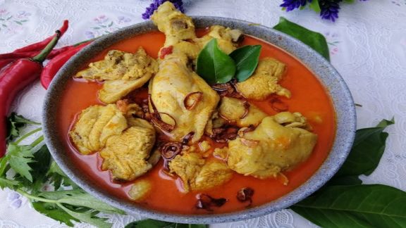 Resep Opor Ayam Pedas, Menu yang Bisa Ngabisin Nasi