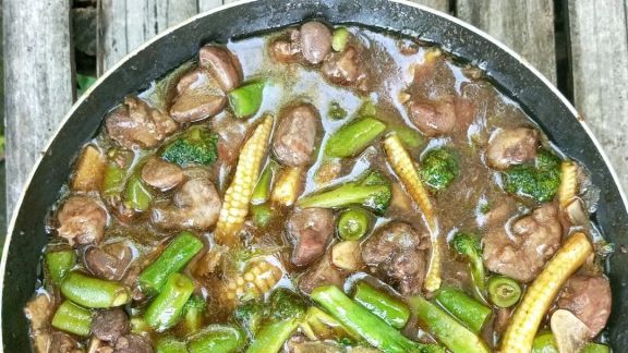 Resep Tumis Ati Ampela Campur Sayur, Banyakin Cabe Rawit Biar Makin Maknyus