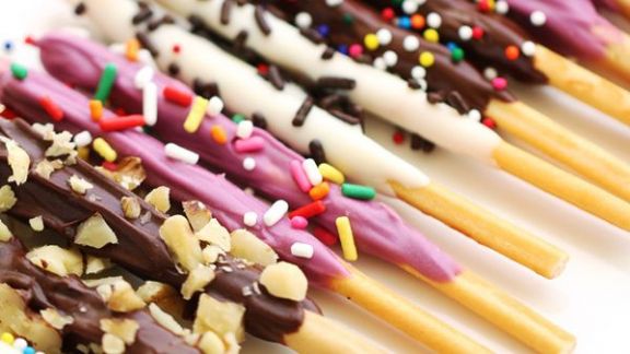Cara Mudah Buat Coklat Stik, Cemilan Mudah Cuma 5 Bahan, Dijamin Si Kecil Suka