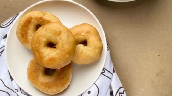 Cara Mudah Bikin Donat Pakai Sukun, Lembut, Legit, Manis, Cocok untuk Jadi Teman Ngopi
