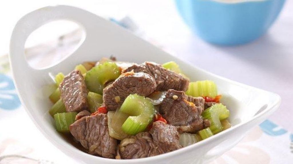 Resep Tumis Babi Seledri, Wangi, Lezat, Siap Nambah Nasi!
