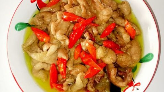 Resep Tumis Pedas Kulit Ayam, Enaknya Bikin Ngabisin Nasi
