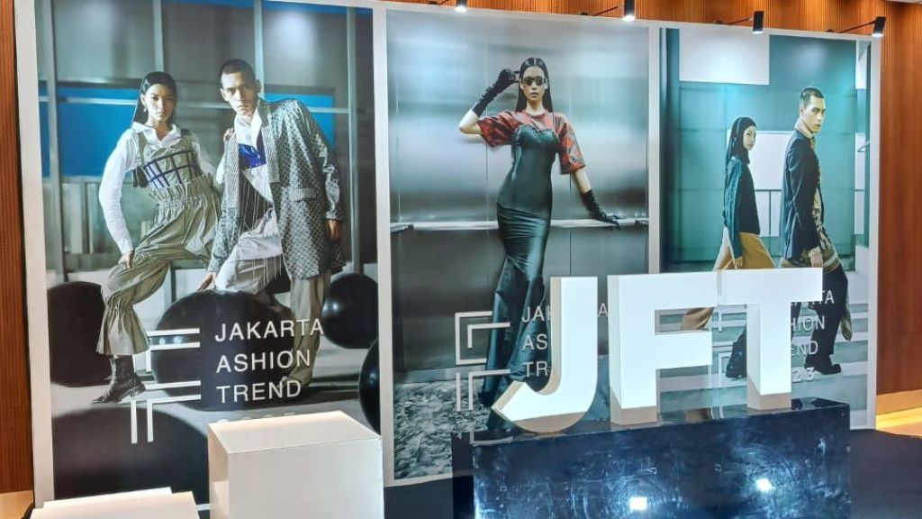 Usung Tema FASHBYTE, Jakarta Fashion Trend 2023 Hadirkan Kolaborasi Sinergis Industri Fesyen dan Kosmetik, Seperti Apa?