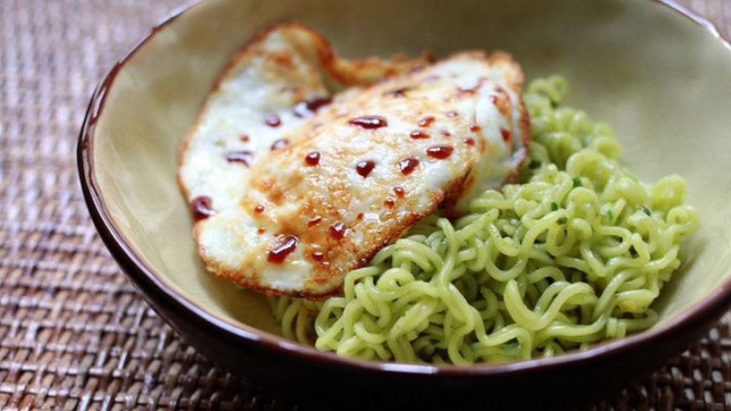 Resep Tumis Mie Cabe Ijo, Cara Enak Makan Mie yang Anti Bosan!