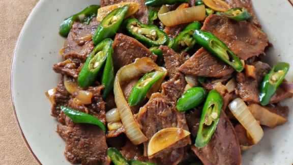 Resep Lidah Sapi Cabe Ijo, Nikmatnya Poll, Bikin Kalap Makan
