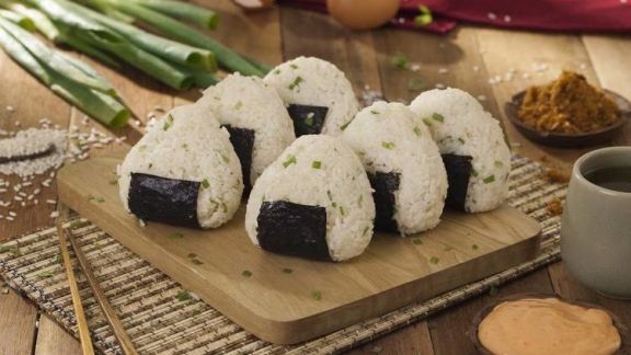 Cara Bikin Nasi Kepal Keju untuk Finger Food Anak Setahun, Dijamin Bikin Kenyang