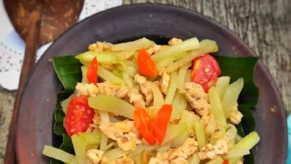 Cara Bikin Oseng Waluh Tempe, Menu Sederhana Tapi Nikmat Banget