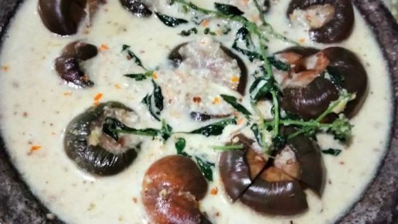 Cara Bikin Pecel Terong Kukus, Menu Sederhana yang Rasanya Uenak Pol, Wajib Dicoba!