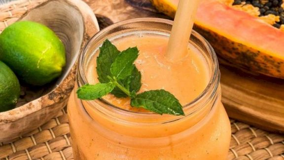Resep Smoothie Pepaya, Segar, Manis, Menyehatkan, Yuk Buat!