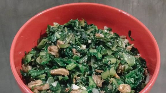 Resep Tumis Selada Romaine untuk Anak Setahun, Sajikan dengan Nasi Hangat Enak Banget!