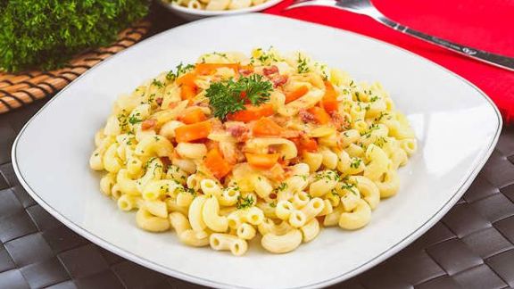 Resep Makaroni Saus Opor yang Lezat dan Menggoda Selara Makan