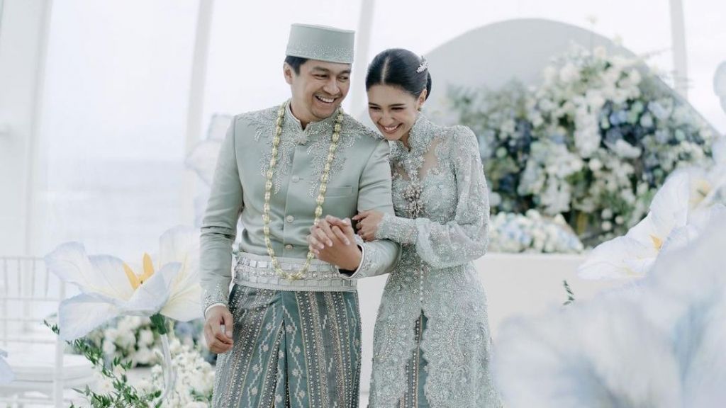 Mikha Tambayong Pilih Nikah Pakai Gaun Sang Ibu, Ivan Gunawan Malah Sedih Lihatnya, Kenapa?