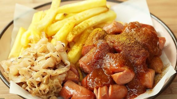 Resep Sosis Kari Ala Chef Devina Hermawan, Mudah, Lezat, Enak Buat Sarapan