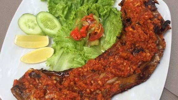 Resep Rahang Tuna Bakar, Bumbunya Meresap, Tambah Sambal Dabu-dabu Makin Maknyus!