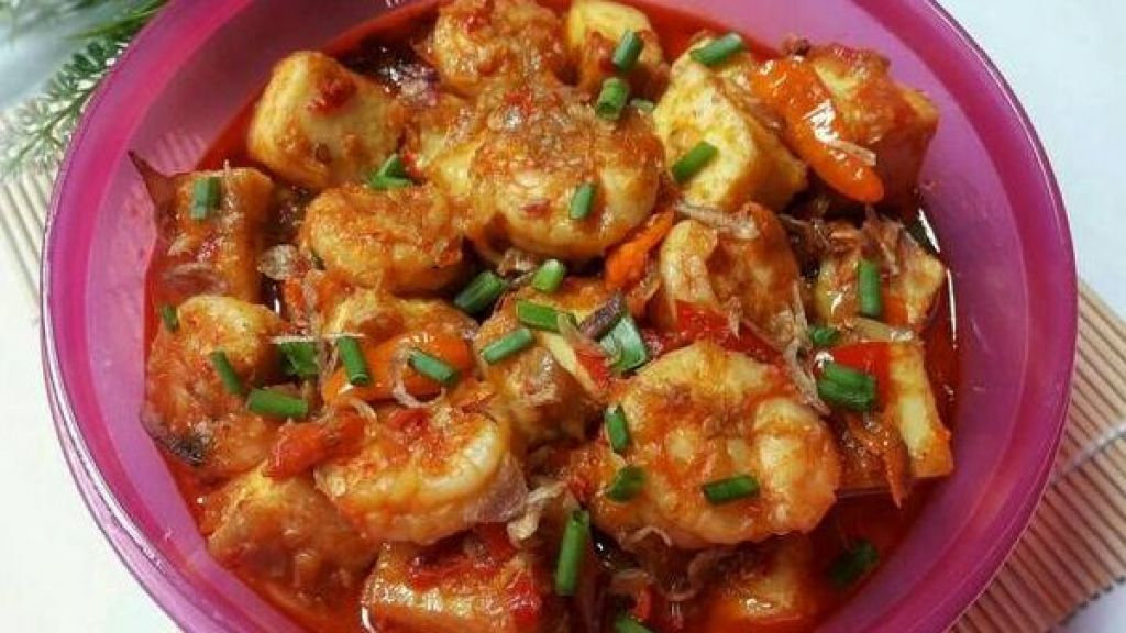 Resep Balado Udang Putih Telur, Pedasnya Nendang, Pasti Nambah Nasi!