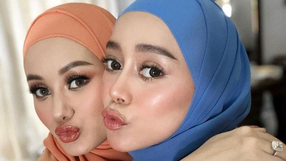 Foto Berdua dengan Lesti Kejora, Netizen Salah Fokus dengan Tangan Dinda Hauw: Kok Beda Warna Kulitnya Ya?