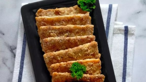 Trik Mudah Bikin Tempe Mercon, Teksturnya Renyah, Pedesnya Nampol!