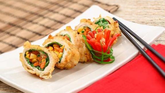 Resep Ayam Lapis Sayuran, Luarnya Garing, Isiannya Pedas Gurih, Nikmat!