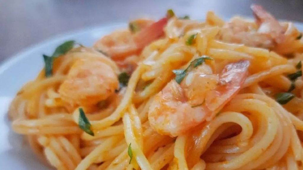 Resep Spaghetti Udang ala Restoran, Nikmatnya Sampai ke Suapan Terakhir!
