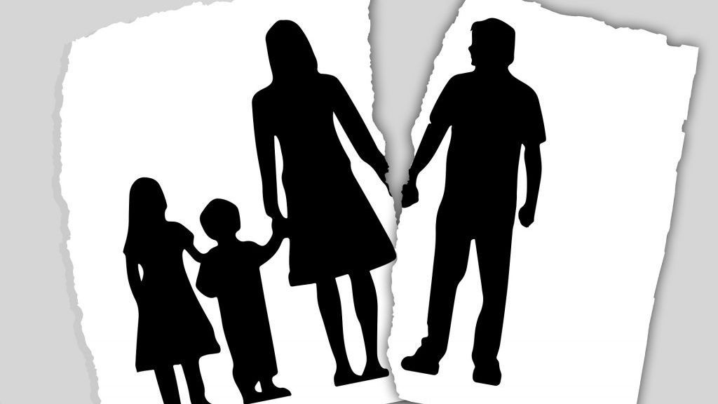 Banyak Artis Pilih Cerai, Moms dan Dads Harus Tahu Nih agar Terhindar dari Perceraian!
