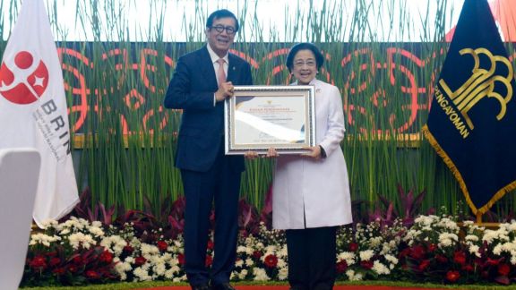 Kemenkumham Beri Penghargaan Kepada Megawati sebagai Tokoh Pendorong Pemajuan Kekayaan Intelektual