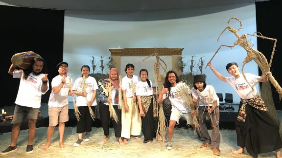 Angkat Isu Sosial Lewat Lakon Cerita Rakyat, Wayang Suket Indonesia Gaet Anak Muda Lewat Polemik Terkini