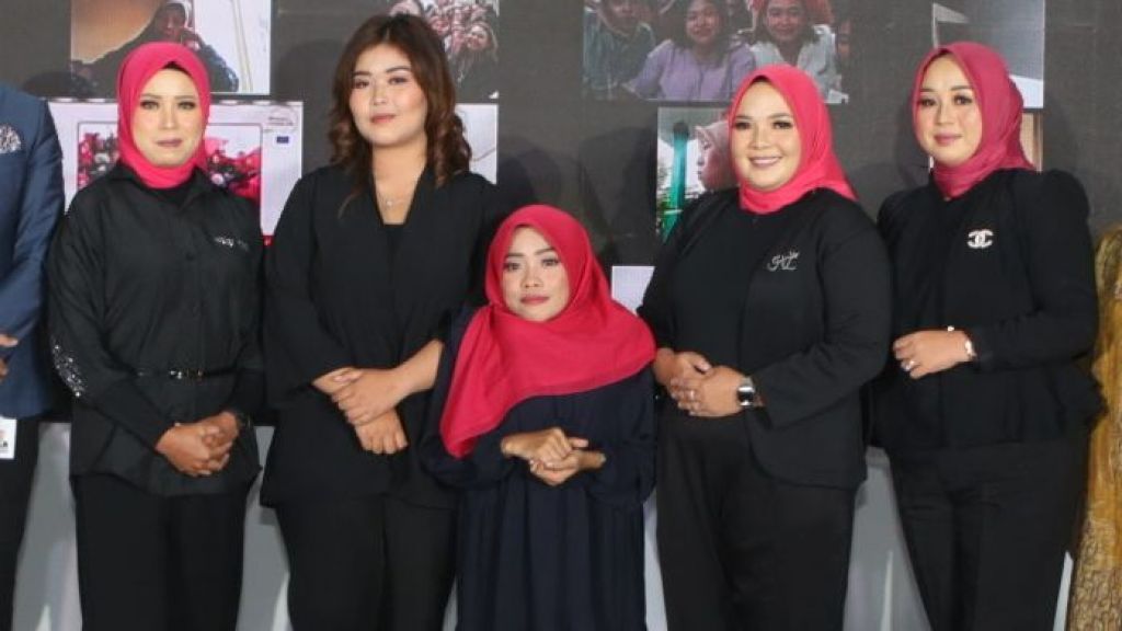 5 Kisah Perempuan Hebat yang Berhasil Bangkit dan Berdaya Lewat Program BFBL L'Oreal Indonesia, Intip Yuk!