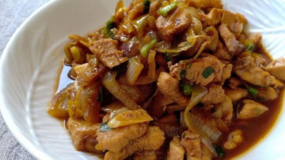 Resep Ayam Bawang Bombay, Wanginya Bikin Perut Keroncongan!