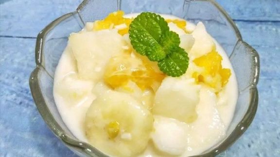 Cara Bikin Salad Pisang untuk Takjil Puasa, Creamy dan Legit Banget!