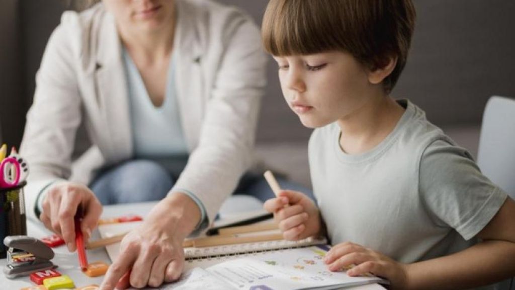 Moms, Ini Tips Mudah dari Psikolog untuk Bantu Anak Belajar Matematika: Jangan Dibentak-bentak