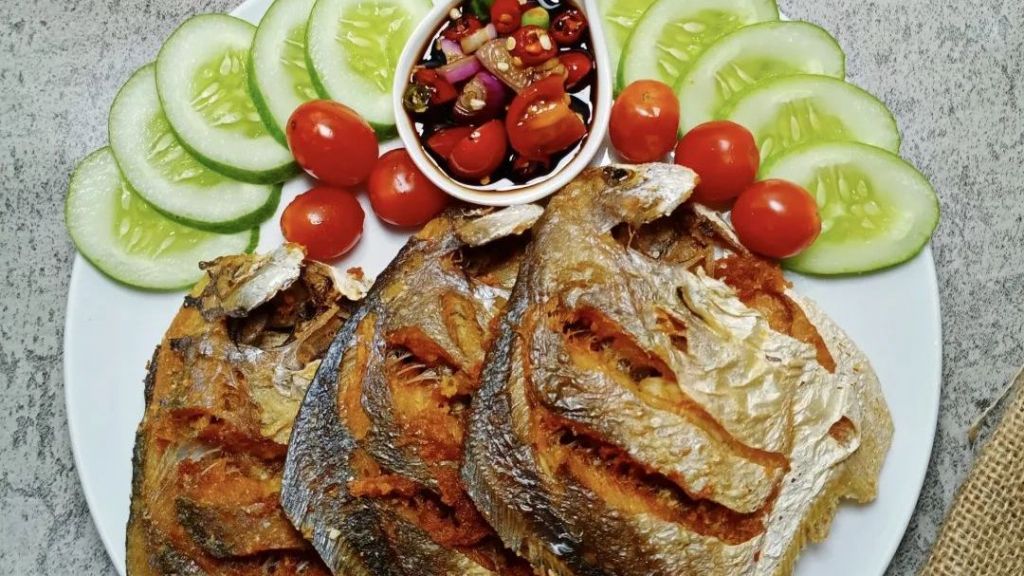 Resep Ikan Goreng Sambal Kecap, Menu Makan Sederhana yang Bikin Ketagihan