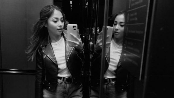 Nikita Willy Pamer Foto di Depan Cermin, HP Istri Indra Priawan dari Brand yang 'Merakyat' Jadi Omongan: Pas Dicek Harganya, Bikin Sesek...